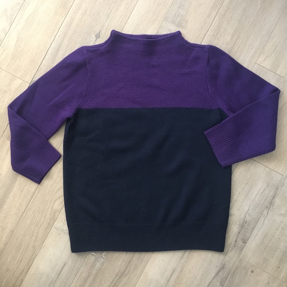 Like New J. Crew color block sweater! Size medium.